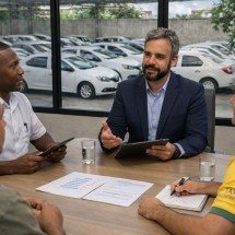 Locadora de táxis no Recife transforma crise em crescimento - DINO