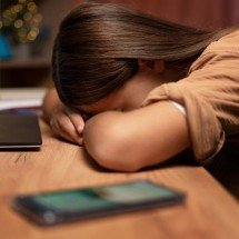 Redes sociais e ideação suicida: risco cresce entre adolescentes - FreePik/Magnific