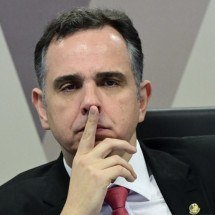 Pacheco fixa prazo e mantém suspense sobre disputa ao governo de Minas