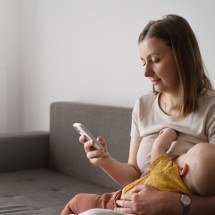 Quais especialistas procurar após o nascimento do primeiro filho? - FreePik/Magnific