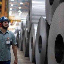 ArcelorMittal Brasil mantém liderança apesar de impactos externos em 2025