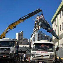 Queda de avião em BH: destroços de aeronave começam a ser retirados - Quéren Hapuque/EM/D.A Press