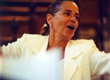 A maestra Ângela Pinto Coelho, regente do Coral ARS Antiqua
 -  (crédito: Arquivo pessoal)