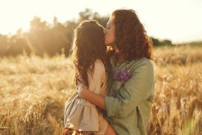 O afeto e a conex&atilde;o familiar marcam o Dia das M&atilde;es, uma celebra&ccedil;&atilde;o mundial de amor e gratid&atilde;o -  (crédito: FreePik)