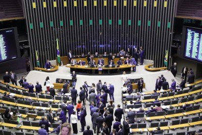 Mudan&ccedil;as na jornada de trabalho no Brasil est&atilde;o em debate na C&acirc;mara dos Deputados
       -  (crédito:  M&aacute;rio Agra/C&acirc;mara dos Deputados)