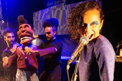 O Grupo Armatrux apresenta o espetáculo 'Nhoque', de seu repertório, na abertura do evento, hoje, na Praça das Águas -  (crédito: guto muniz/divulgação)