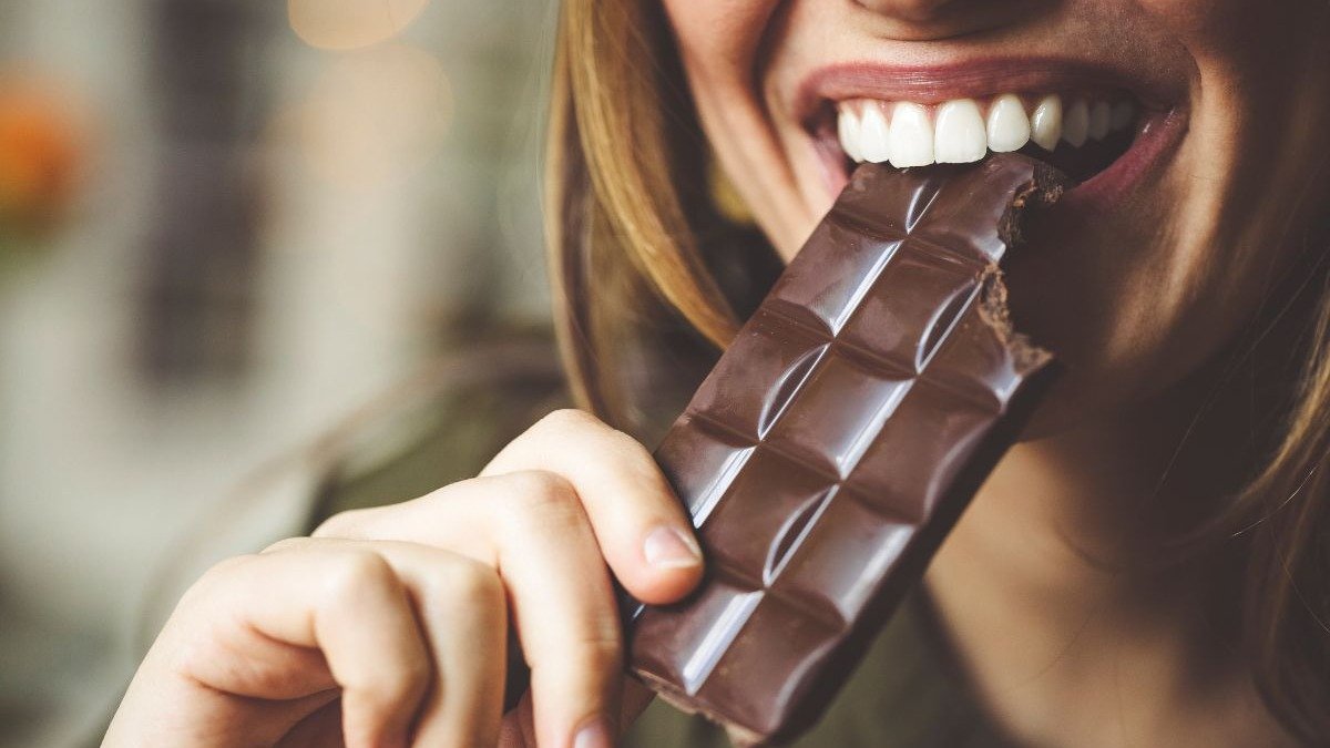 O prazer de comer um chocolate: o sistema de recompensa cerebral e os horm&ocirc;nios explicam a incessante vontade por a&ccedil;&uacute;car. -  (crédito: Eva-Katalin de Getty Images Signature)