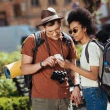 Como viajar pode melhorar o bem-estar e influenciar o envelhecimento - Portal Giro 10
