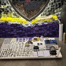 Dois homens são presos com quase 300 barras de maconha no Barreiro, em BH - Reprodução/PMMG