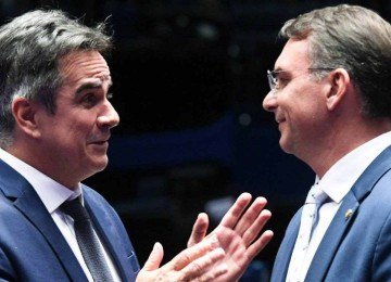 Os senadores Ciro Nogueira e Flávio Bolsonaro -  (crédito: Jefferson Rudy/Agência Senado)