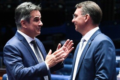 Os senadores Ciro Nogueira e Flávio Bolsonaro -  (crédito: Jefferson Rudy/Agência Senado)