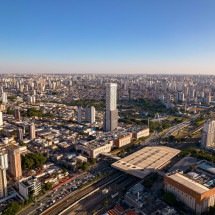 Avanço do setor imobiliário impulsiona novos eixos urbanos - DINO