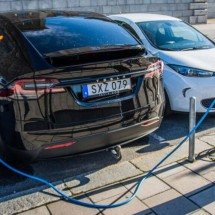 Da autonomia das baterias à falta de pontos de recarga: os principais desafios para popularização dos carros elétricos - Portal Giro 10