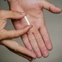 O alerta urgente dos médicos sobre o polêmico "chip da beleza" - Rafa Neddermeyer/Agência Brasil