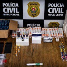 Trio é preso em MG por venda ilegal de anabolizantes e emagrecedores - PCMG/Divulgação