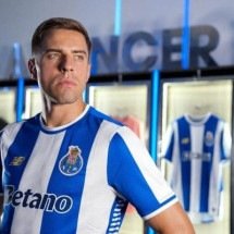 Assaltante invade casa de atleta do Porto e rouba quase R$ 1 milhão - No Ataque Internacional