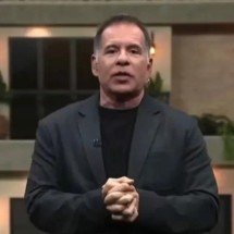 Leandro Hassum se retrata ao vivo com streaming do reality que apresenta - Tupi