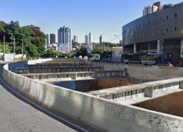 Motociclista se acidentou na avenida dos Andradas -  (crédito: Google StreetView)