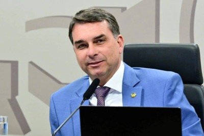 'Após anistia, Bolsonaro vai subir a rampa comigo', diz Flávio em entrevista -  (crédito: Geraldo Magela/Agência Senado)