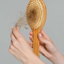 Alimentação e queda de cabelo: o que realmente pode ajudar na saúde dos fios - Portal Giro 10