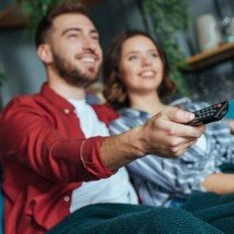 O segredo invisível do controle remoto: como a luz infravermelha muda a TV com um simples clique - Portal Giro 10