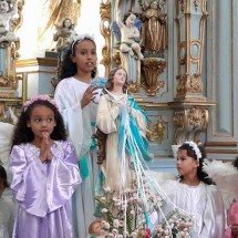 Tradição coroada pelas crianças