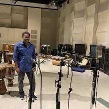 Quem é Paulinho da Costa, percussionista que será o primeiro brasileiro nato a entrar na Calçada da Fama de Hollywood - Portal Giro 10