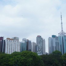Preço dos imóveis cresce abaixo da inflação no Brasil - DINO