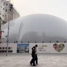 China aposta em bolhas gigantes sobre obras para reduzir poluição sonora e poeira em áreas urbanas densas - Portal Giro 10