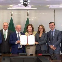 Lula dá fim à 'taxa das blusinhas' e isenta compras internacionais até U$50 - Reprodução/CanalGov