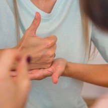 BH cria lei de atendimento em Libras para PCDs vítimas de violência - Freepik/Imagem ilustrativa