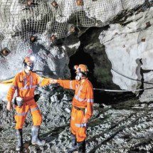 AngloGold Ashanti registra fluxo de caixa recorde e amplia produção