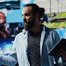 Livro aborda liderança em tecnologia nas big techs - DINO