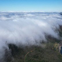 Serra do Curral: entenda a "cachoeira de nuvens" no céu de BH - Leandro Couri/EM/D.A. Press