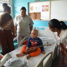 Esperança no futuro em meio a leitos de hospital e livros  - Gladyston Rodrigues/EM/D.A Press