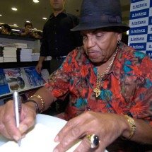 Pai de Michael Jackson pediu justiça para o filho em BH - Beto Magalhaes - 7/12/2010/EM/D.A Press