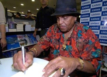 Joe Jackson na Livraria Leitura, do BH Shopping, em dezembro de 2010, durante lançamento do livro 