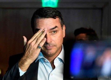 Flávio tentou construir uma linha de defesa baseada na legalidade formal da operação -  (crédito: Daniel Ramalho/AFP – 19/3/26)