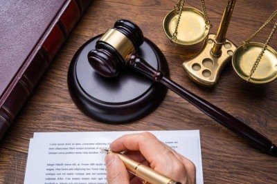 O estudo, a lei e a justi&ccedil;a s&atilde;o pilares na trajet&oacute;ria para a magistratura e o cargo de desembargador. -  (crédito: AndreyPopov de Getty Images)