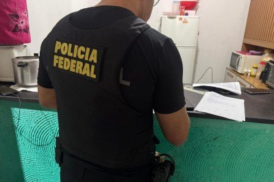O investigado teria armazenado e compartilhado 341 fotos e vídeos envolvendo pelo menos 21 vítimas menores de idade -  (crédito: Polícia Federal/Divulgação)