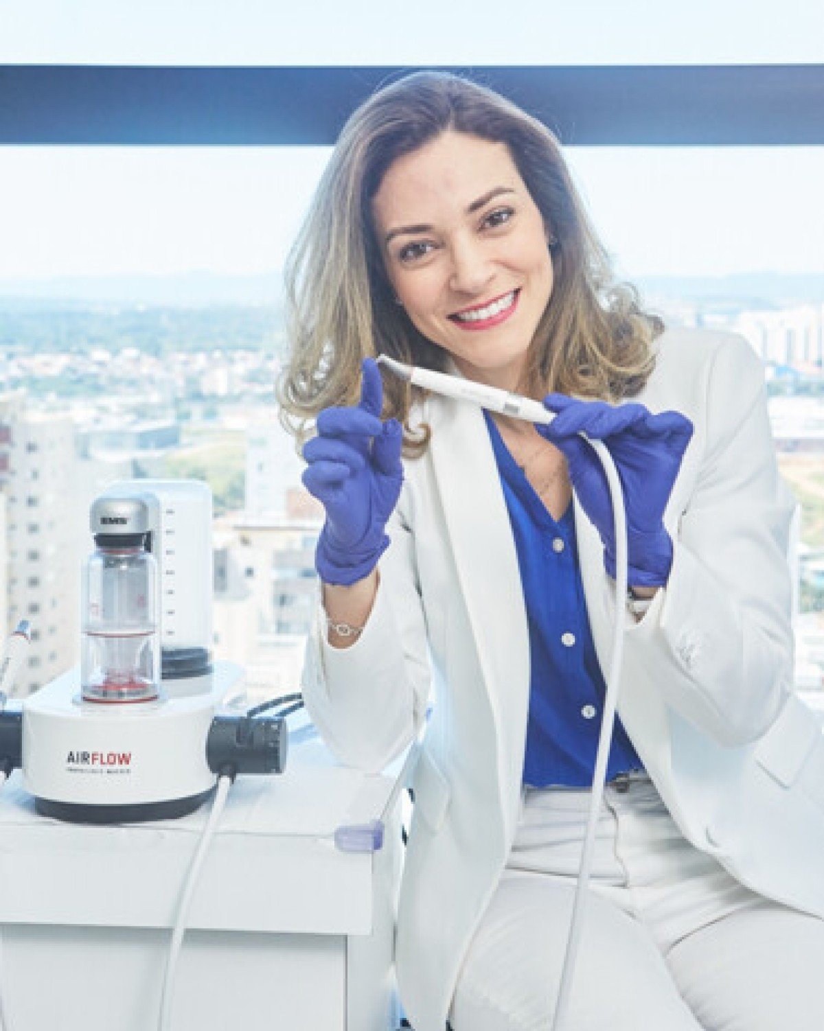 Camila Borges Fernandes, ortodontista e periodontista