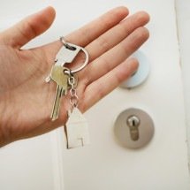 Seguro fiança se torna alternativa em contratos de aluguel - DINO