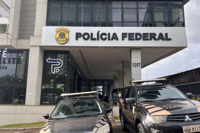 Segundo a investigação, os grupos atuariam em frentes distintas: uma voltada a ameaças presenciais, obtenção de informações sigilosas e intimidação, e outra especializada em ataques cibernéticos, invasões telemáticas e monitoramento digital ilegal -  (crédito: Edesio Ferreira/EM/D.A Press)