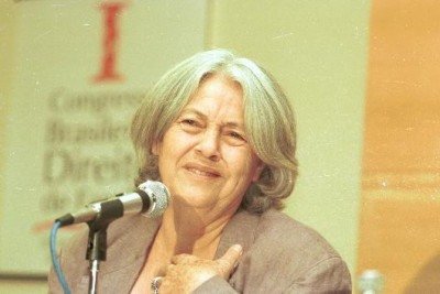 Poeta Adélia Prado em evento em BH. Aos 90 anos, ela está novamente internada em Divinópolis -  (crédito: Frederico Haikal/Arquivo EM)