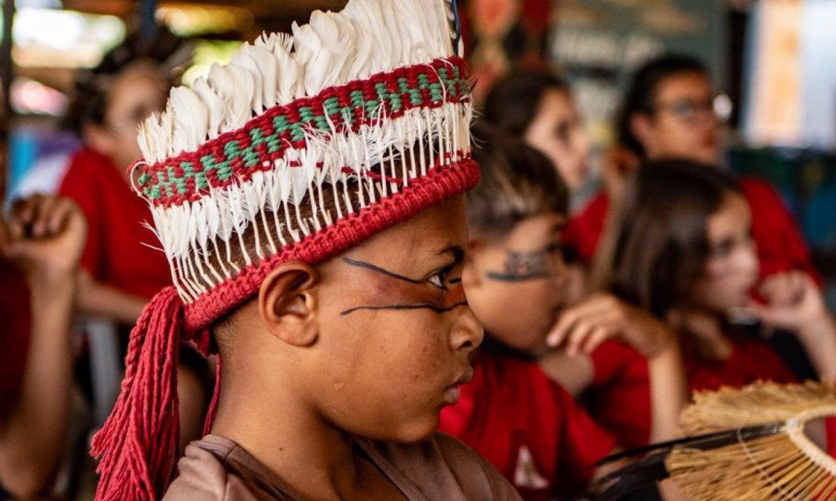 Ind&iacute;genas da tribo Kaxix&oacute; de Martinho Campos recepcionaram na sua aldeia a equipe da Expedi&ccedil;&atilde;o Rio Par&aacute; Vivo 2026