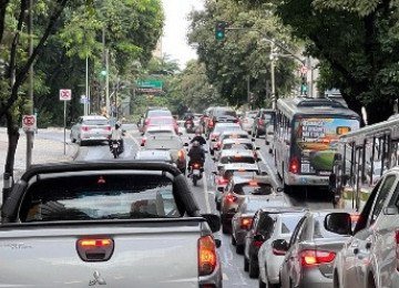 O atropelamento de ontem, que tirou a vida do motorista de aplicativo Bruno, provocou ainda congestionamento do Centro de BH -  (crédito: Edésio Ferreira/EM/D.A Press)