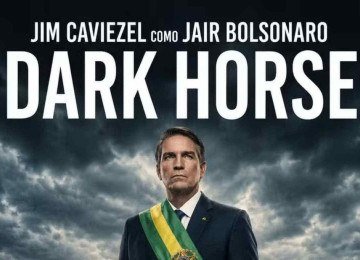 Poster do filme "Dark Horse", sobre a hist&oacute;ria de Jair Bolsonaro, interpretado por Jim Caviezel -  (crédito: Reprodu&ccedil;&atilde;o)