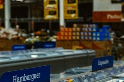 O homem passou por um caixa sem atendimento e saiu do supermercado em direção à rua sem efetuar o pagamento dos itens -  (crédito: Reprodução/Pexels)