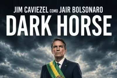 Poster do filme 'Dark Horse', sobre a história de Jair Bolsonaro, interpretado por Jim Caviezel -  (crédito: Reprodução)