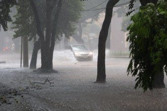 BH está sob aviso de chuva até domingo (17/5)